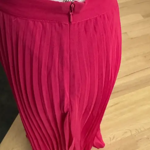 Bebe  Fuscia Pink Pleated Flowing Maxi Dress