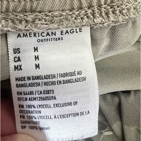 American Eagle  Camo Jogger Size Medium