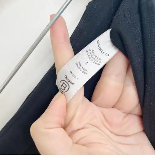 Athleta • Rainier Tights high rise legging pockets compression black workout