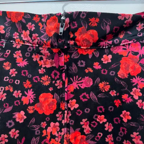 FRANCESCA'S MI AMI Velvet Flare Mini Skirt Red Black Sz S Whimsy Goth Retro