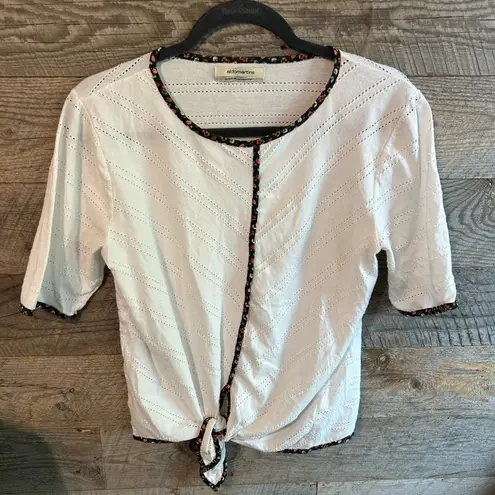 Anthropologie aldomartin contrast white tie front top medium eyelet