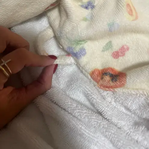 Djerf Avenue Robe Fruit