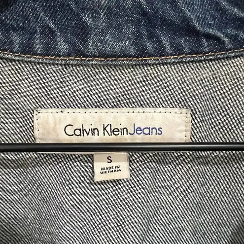 Calvin Klein  Jeans Distressed Denim Jacket Size Small Oversized Fit