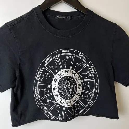 Zodiac  Signs T Shirt Womens Black Small S Crop Top Raw Hem Constellation Cotton