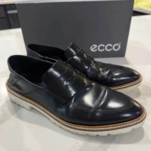 Ecco Incise Tailored Leather SlipOn Loafer Womens Size 8 Black Minimalist Preppy