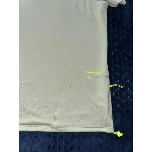 Lululemon  Women's Lightweight Cinched‎ Hem Hiking T-Shirt size 14 - Image 2