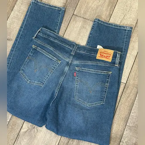 Levi's ® Premium  
WEDGIE STRAIGHT FIT WOMEN'S JEANS