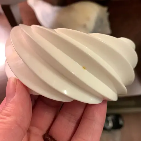 Vintage Bangle Bracelet Retro 80s Cream White