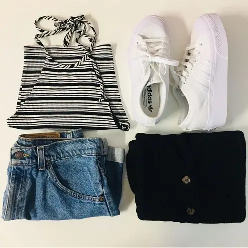 Mind Code Women's Black and White Crop-top Size M NWT