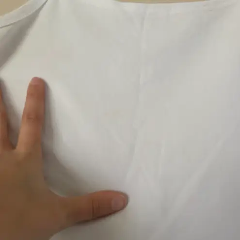 White Scoop Neck Lightweight Tank Top Shirt Classic Summer Casual Minimal