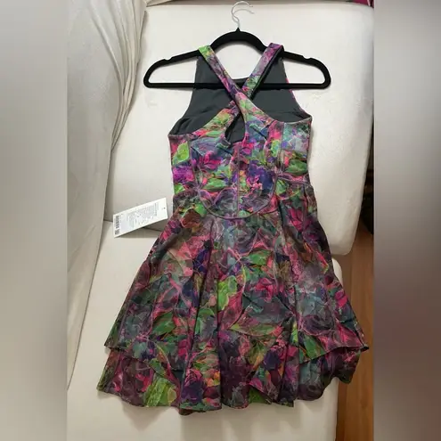 Lululemon NWT  Court Crush Dress Vivid Floral Tone Multi  Size 4 short under