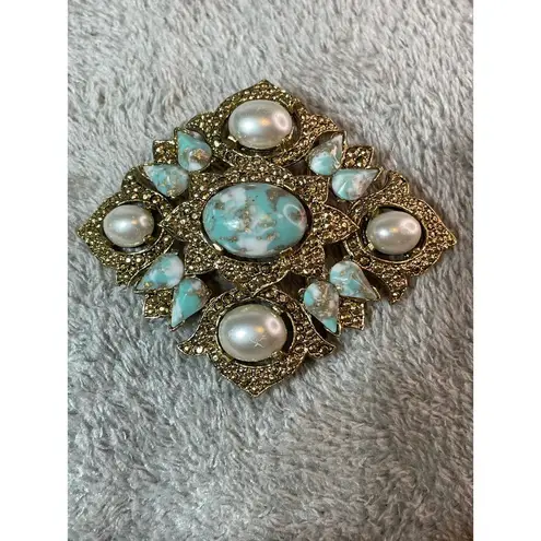 Vintage Sarah Coventry Gold Toned Faux Turquoise Pearls Brooch Pin Signed