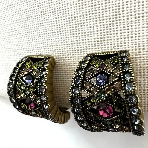 Heidi Daus Crystal Master Half Hoop Clip