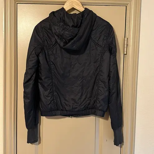 Lululemon  Jacket Hooded Black 4