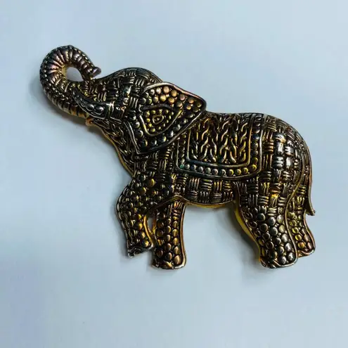 Elephant Jewelry Pin Brooch Textured Multiple Pattern Gold Silver Color Metal