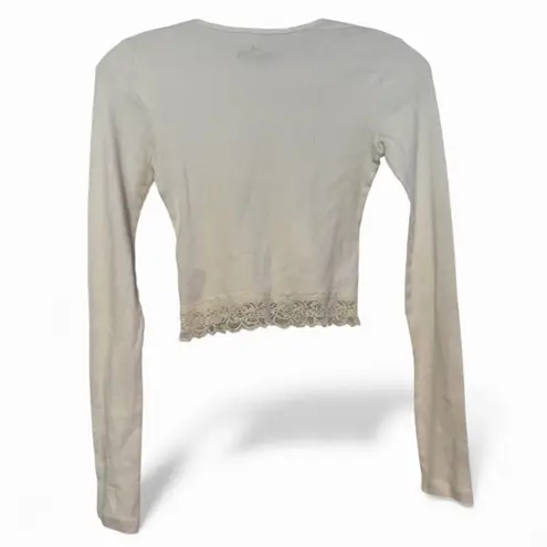 Hollister Vintage  cropped white long sleeve shirt xxs lace at the bottom