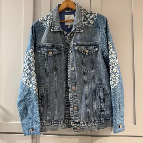 Avec Les Filles Women's Lightweight Denim Floral Patchwork Jean Jacket Medium