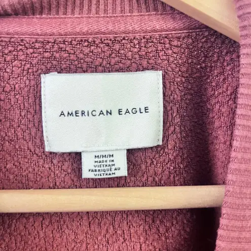 American Eagle Womens Cropped Sweatshirt Size M Burgundy Long Sleeve Pullover Red Size M