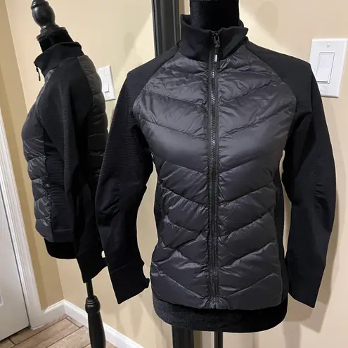 Lightweight Slim Fit Long Sleeve Thumb Hole Down Jacket Activewear gym workout Black Size M