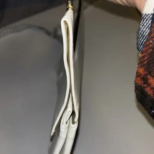 Elegant White Handbag