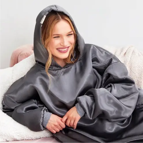 Kitsch Glazey Gray Satin Hoodie Robe Unisex OS Silver Size undefined