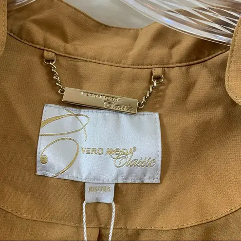 VERO MODA Classic Cropped Gold Blazer