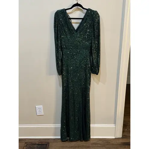 XScape Long Sleeve Long V-Neck All Over Sequin Gown Green Size 6 Formal