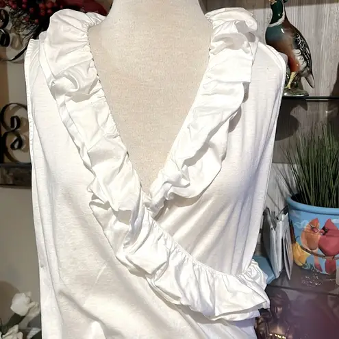 Ralph Lauren  White Ruffle V-Neck Blouse women’s size P/L