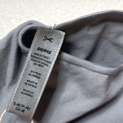 SKIMS essential bodysuit off shoulder light grey size small medium ladies