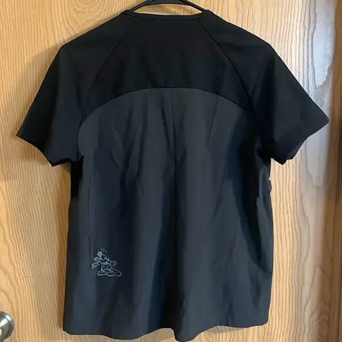 FIGS  Disney Limited Edition Women’s Black Scrub Top Small - Image 8