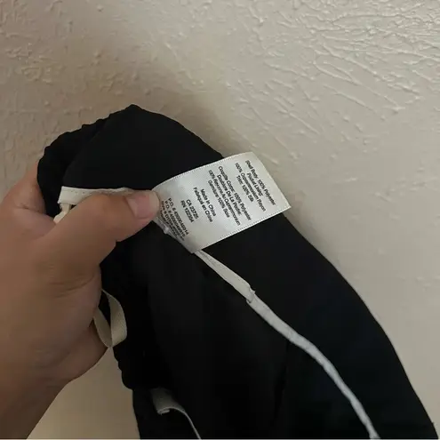 Aritzia  Wilfred Crepe Darontal Pull On Trouser Pants in Black 2 - Image 8