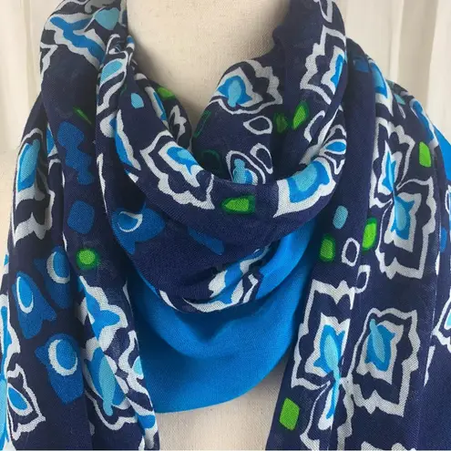 Vera Bradley ‎ 100% Rayon Blue, White & Green Medallion Pattern Rectangular Scarf