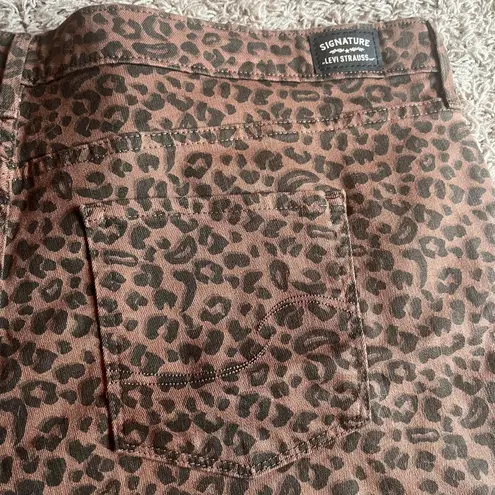 Signature by Levi Strauss Black / Brown Leopard Print Mid Rise Jean Shorts 24W