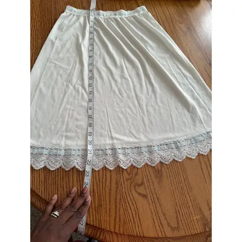 Olga Secret Hug Size Small Half Slip Stretch Nylon Lace White W Blue Lace Trim