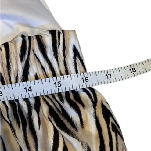 GREG NORMAN Animal Expedition Pull on Golf Pickleball Skort Women's Size MEDIUM Black