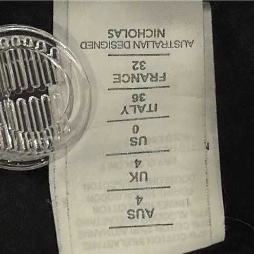 Nicholas Crop Halter Top Size 0 Lace Up Black Geometric Print Chic Party Minimal