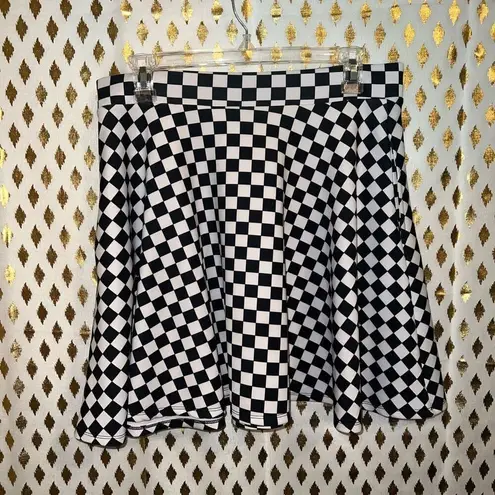 Hot Topic  goth checker board skater skirt vans style size M