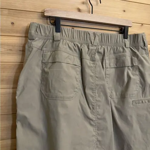 Duluth Size 16W Plus Size Nylon Blend Cargo Dry On The Fly Skort UPF 50 Tan