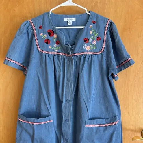 VTG womens sz L Patio House coat Robe Embroidered Floral Ladybug grandma blue Size L