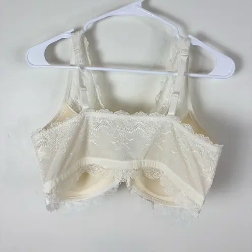 Spanx  Four Play Ivory Lace Bralette Size Large Front Closure thumbnail 3