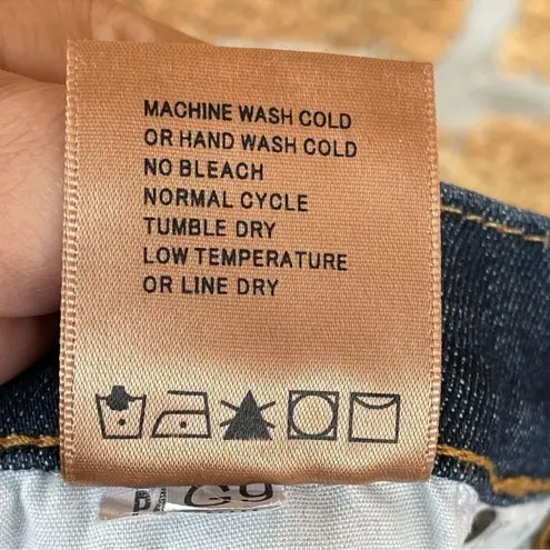 Driftwood Amelia Skraight Crop Classic Fit
Frayed Step Hem Ankle Jeans size 26