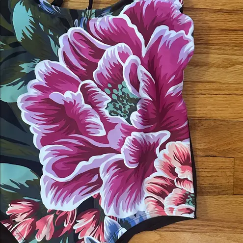 Kona Sol Floral One-Piece Swimsuit Sz M