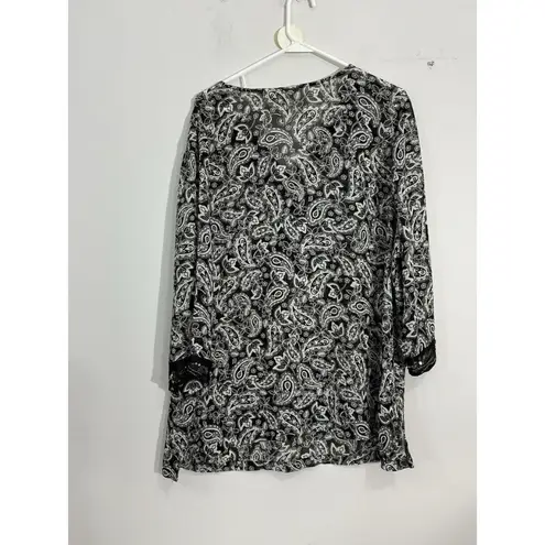 White Stag Womans Womans Plus 22W/24W Black White Sequins V Neck Beach Coverup