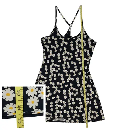 Outdoor Voices  The Exercise Dress - Daisy - Medium