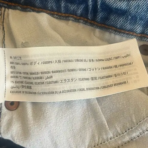 Abercrombie & Fitch  High Rise Jean Mom Short Denim Curve Love Size 26/2