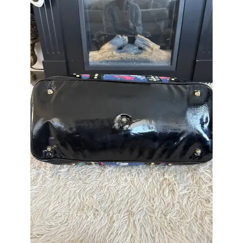 Betsey Johnson y2k Skull & Rose Carpet Bag Patent Leather Trim Duffle Bag