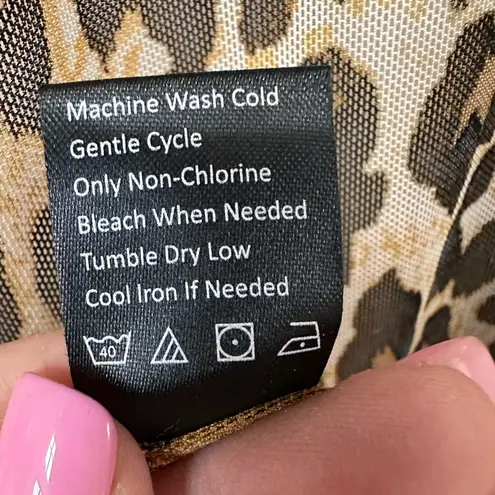 KIMONO LEOPARD PRINT, SHEER. Wrap, cardigan, cover up, over layer Yellow Size 1X