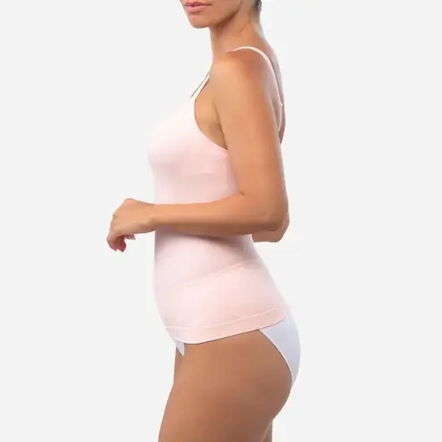 UNDEROUTFIT THE SHAPING LIFT CAMI
Crystal Rose size M Pink Size M
