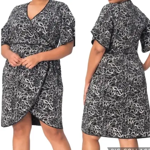 Leota NWT Women’s Faux Wrap Knit Knee Length Dress Black Floral Print Size 3X