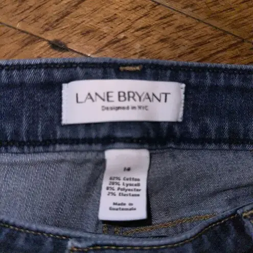 Lane Bryant  mid rise essential stretchy 14 girlfriend crop jeans